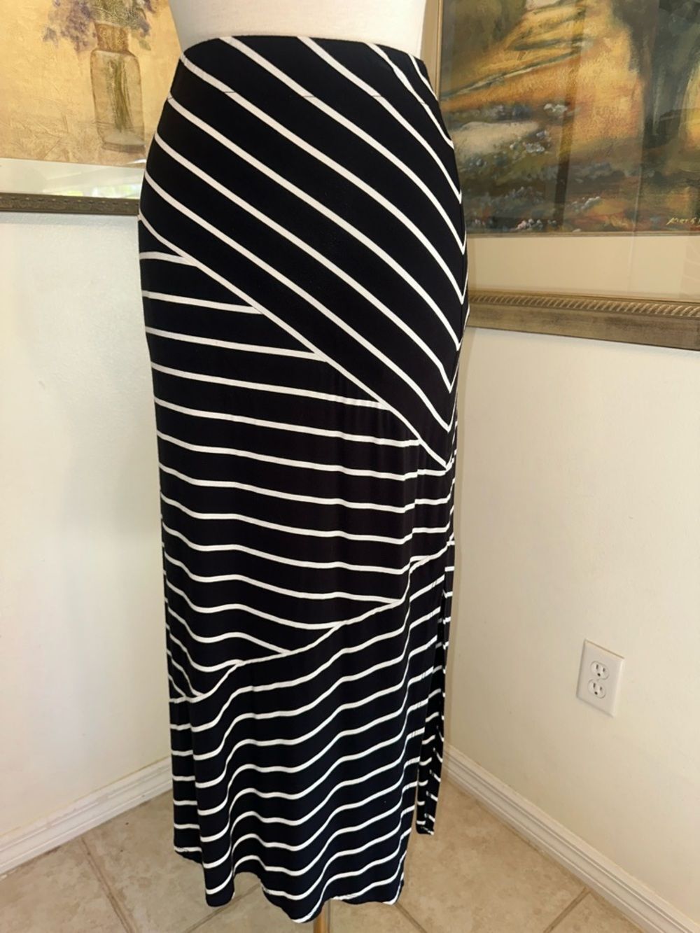 Loft Petites Diagonal Striped Black/White Maxi Skirt Size XSP